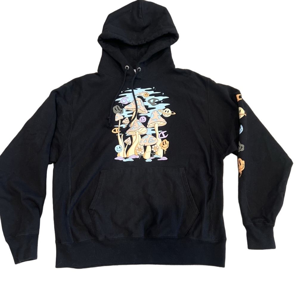 Champion Reverse Weave Trippy Mushroom graphic Black Hoodie